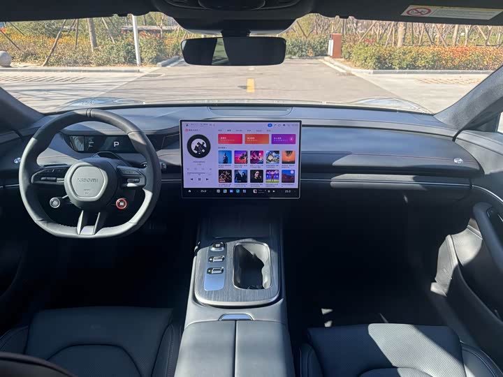 Фото 9 - Xiaomi SU7