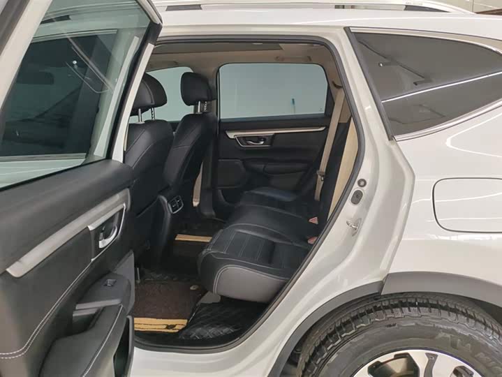 Фото 11 - Honda CR-V