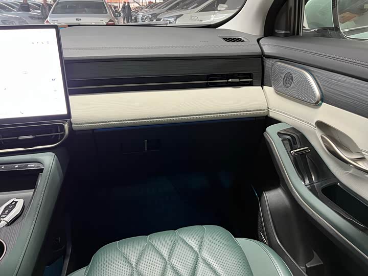 Фото 13 - Jetour Shanhai L9