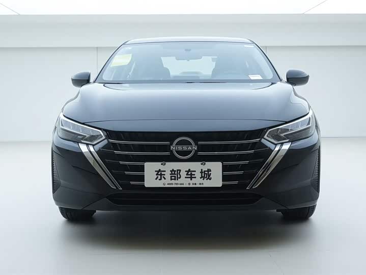 Фото 2 - Nissan Sylphy