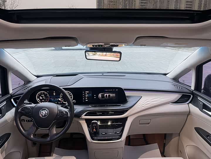 Фото 8 - Buick GL8 ES