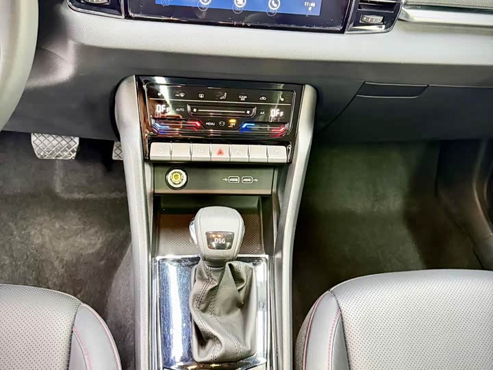 Фото 12 - Skoda Karoq