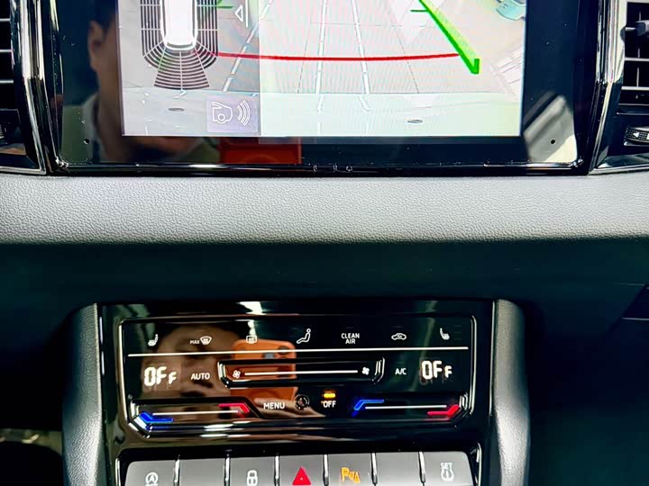 Фото 24 - Skoda Karoq