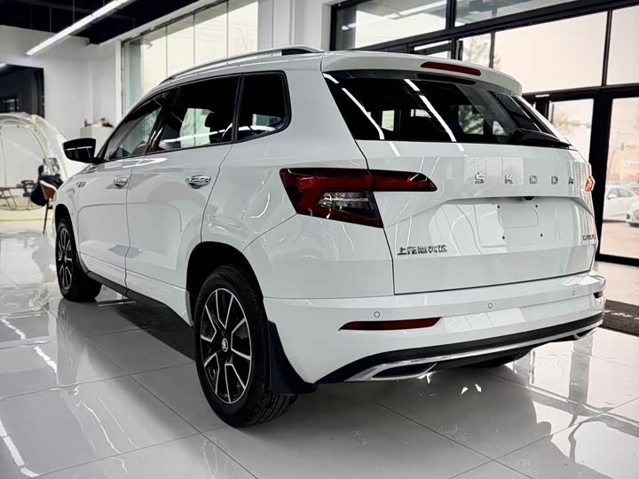 Фото 4 - Skoda Karoq