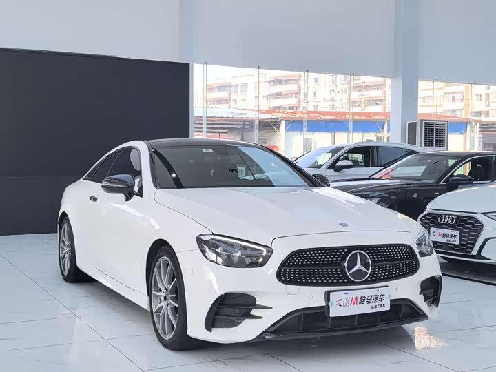 Фото 2 - Mercedes-Benz E-Class