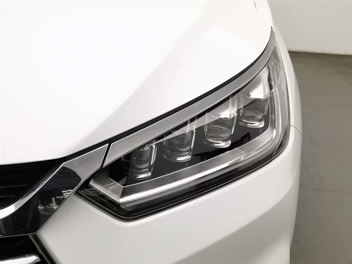 Фото 7 - BYD Song