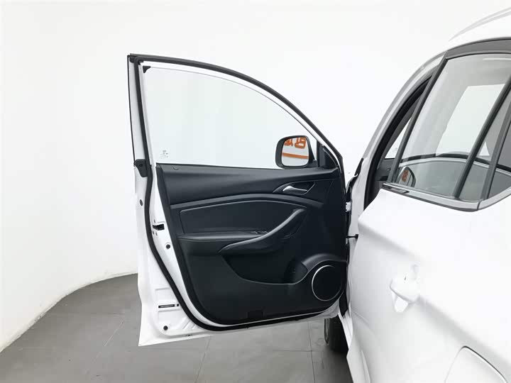 Фото 8 - BYD Song