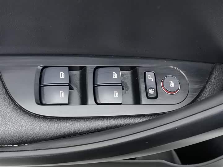 Фото 9 - BYD Song