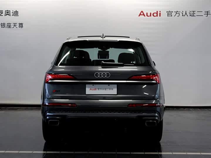 Фото 5 - Audi Q7