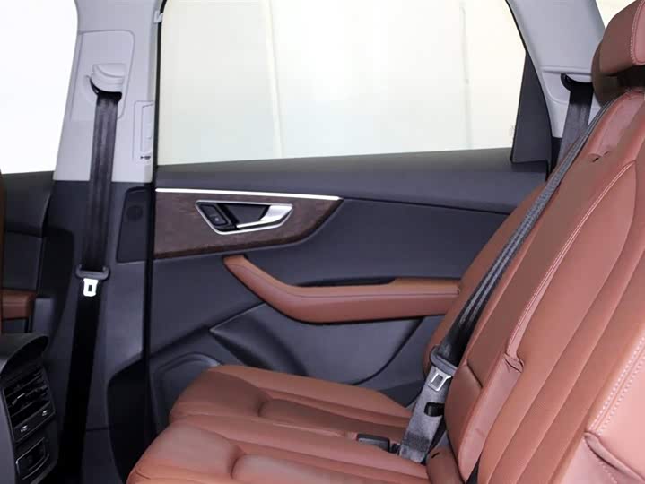 Фото 7 - Audi Q7