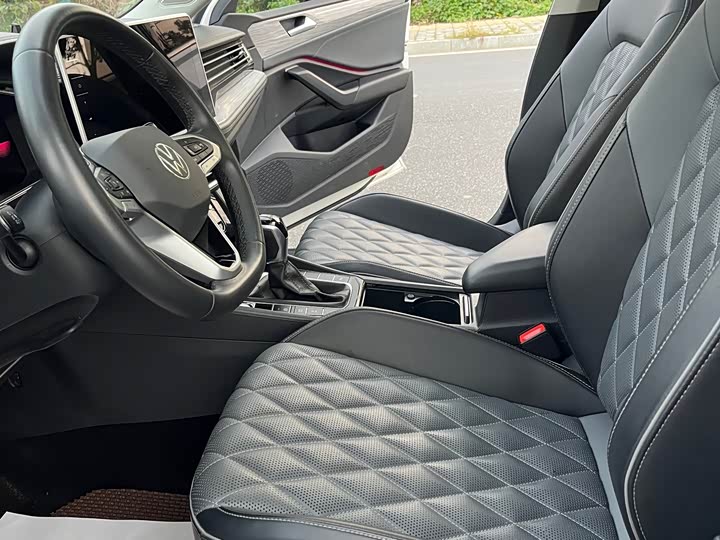 Фото 14 - Volkswagen Sagitar L