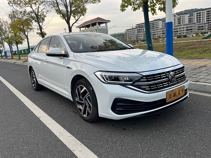 Фото 3 - Volkswagen Sagitar L