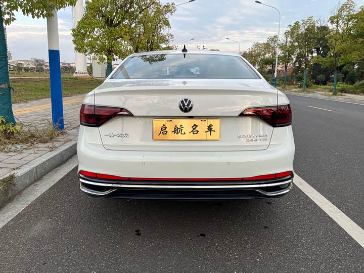 Фото 4 - Volkswagen Sagitar L