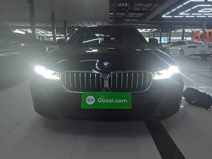 Фото 3 - BMW 5 Series