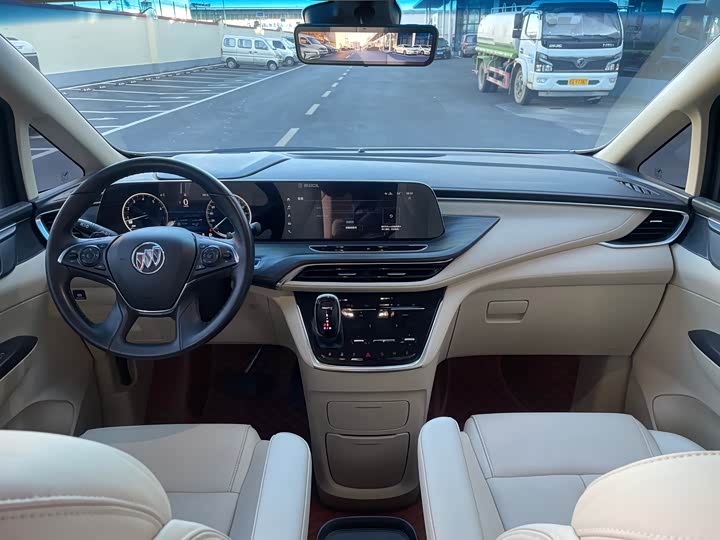 Фото 11 - Buick GL8 ES