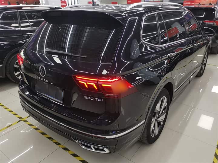 Фото 7 - Volkswagen Tiguan L Pro