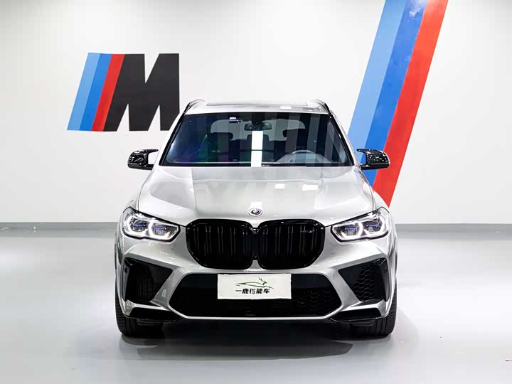 Фото 2 - BMW X5 M
