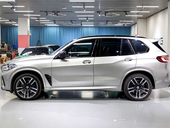 Фото 4 - BMW X5 M