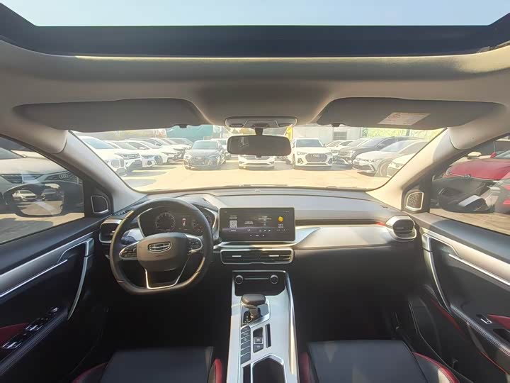 Фото 5 - Geely Coolray