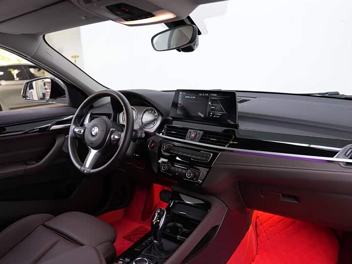 Фото 17 - BMW X2