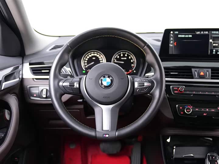 Фото 7 - BMW X2