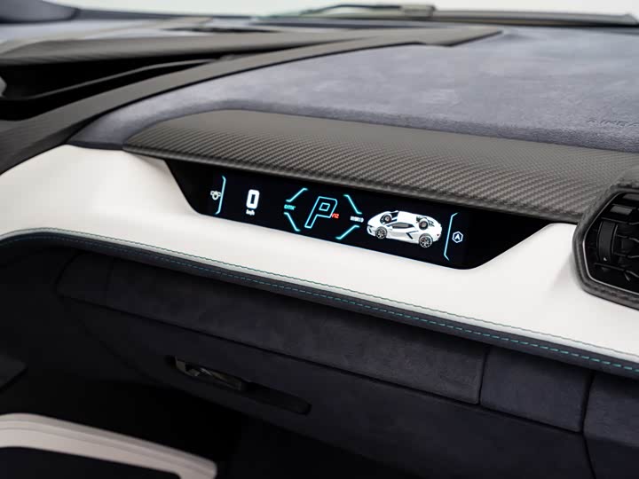 Фото 17 - Lamborghini Revuelto