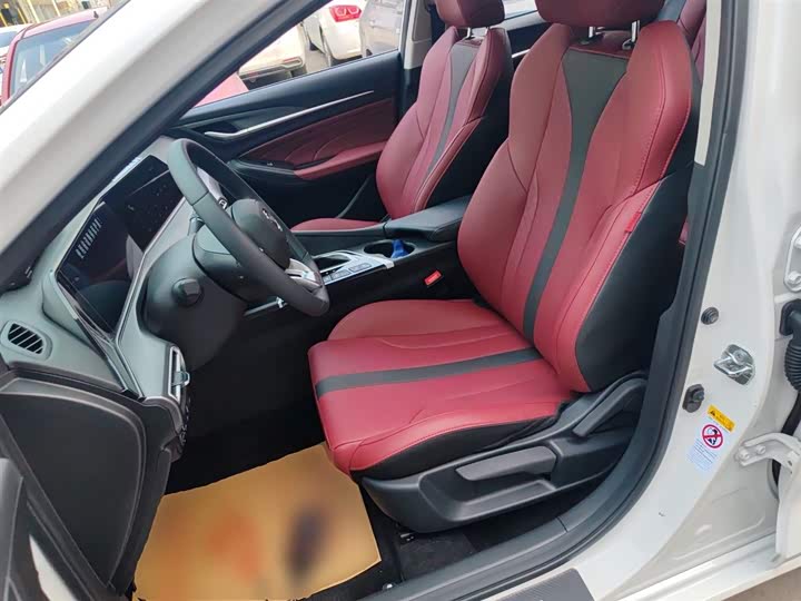 Фото 15 - Changan Eado Plus