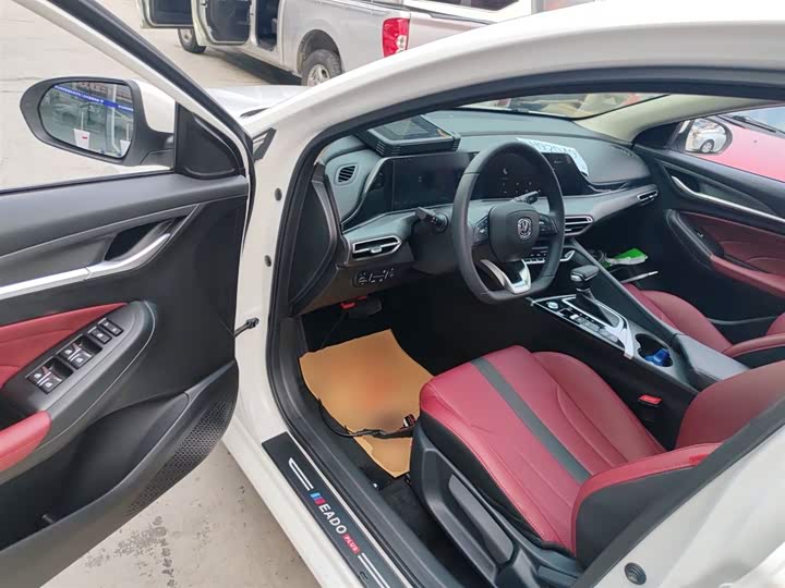 Фото 16 - Changan Eado Plus