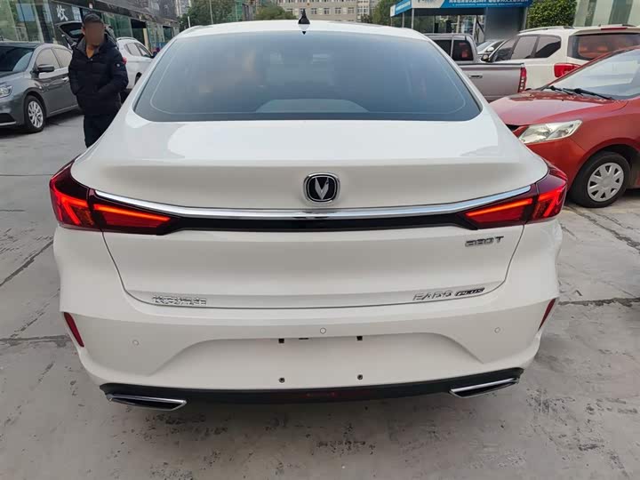 Фото 6 - Changan Eado Plus