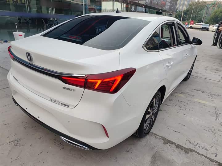 Фото 7 - Changan Eado Plus