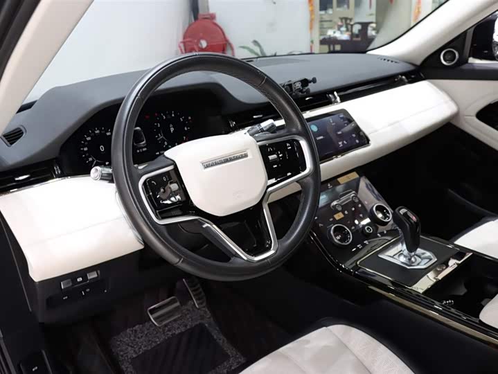 Фото 10 - Land Rover Range Rover Evoque L