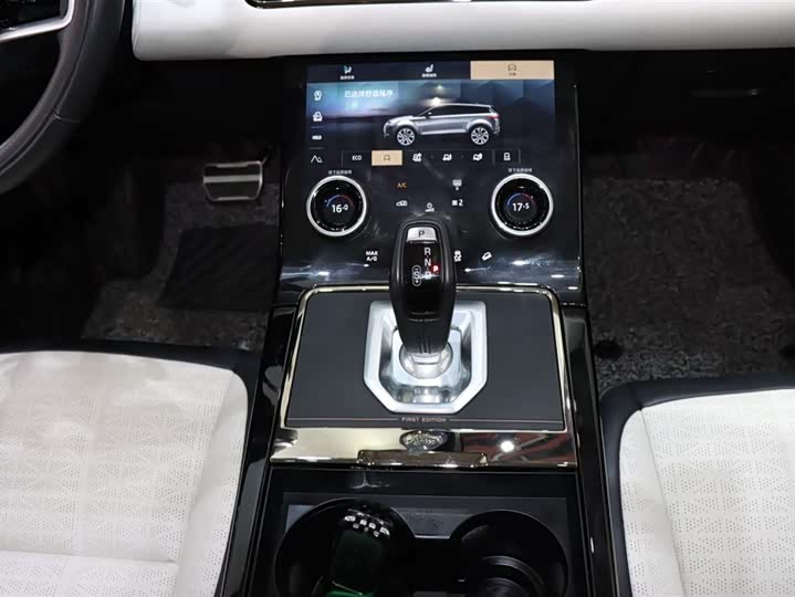 Фото 15 - Land Rover Range Rover Evoque L