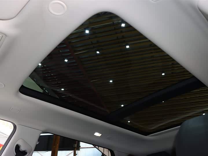 Фото 16 - Land Rover Range Rover Evoque L