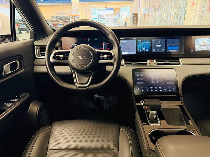 Фото 10 - LiXiang One