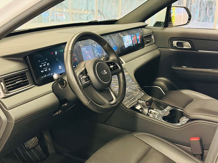 Фото 6 - LiXiang One