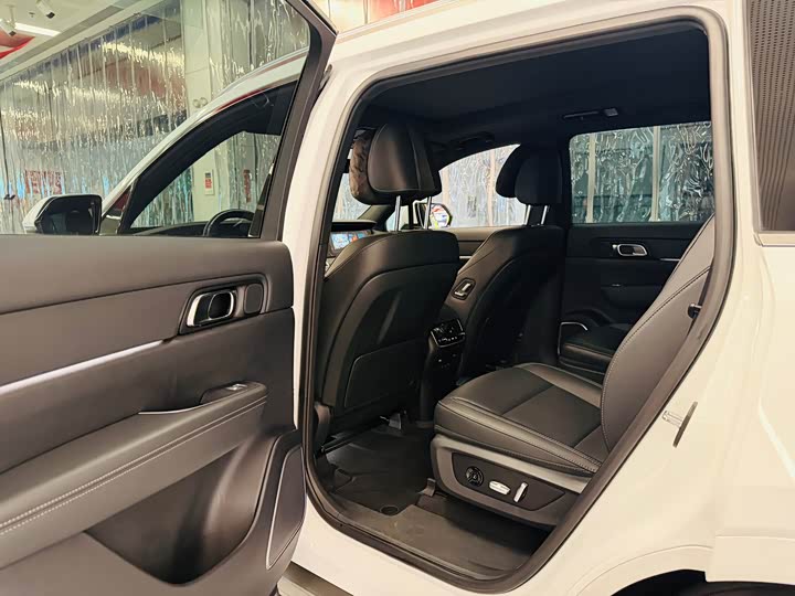 Фото 9 - LiXiang One