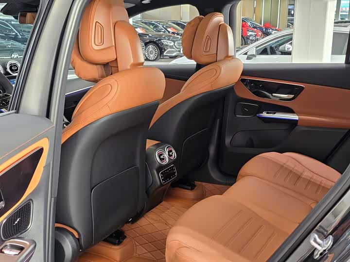 Фото 11 - Mercedes-Benz GLC-Class