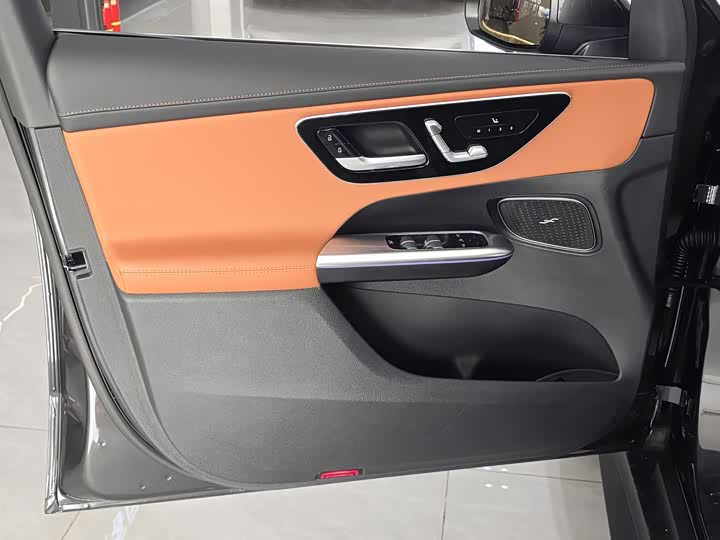 Фото 6 - Mercedes-Benz GLC-Class