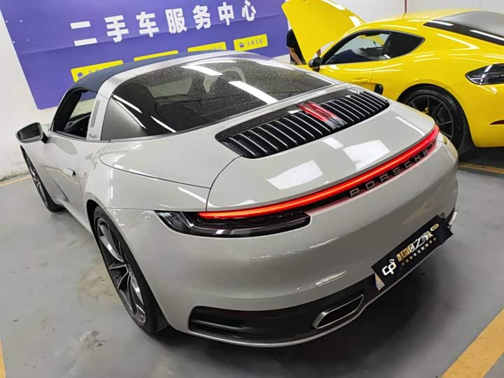 Фото 7 - Porsche 911