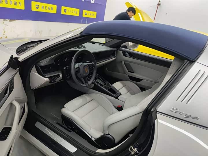 Фото 8 - Porsche 911