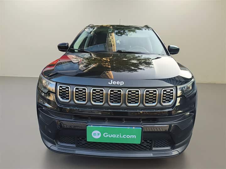 Фото 3 - Jeep Compass