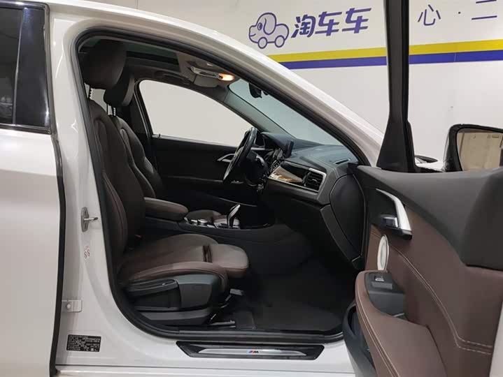 Фото 8 - BMW 1 Series