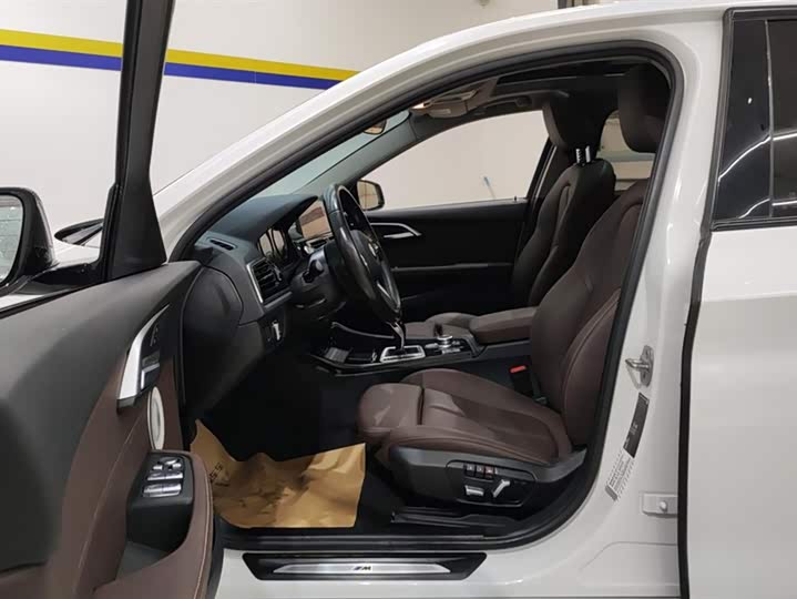 Фото 9 - BMW 1 Series