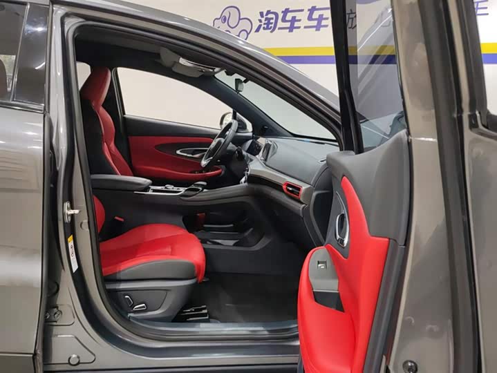 Фото 8 - Changan UNI-T