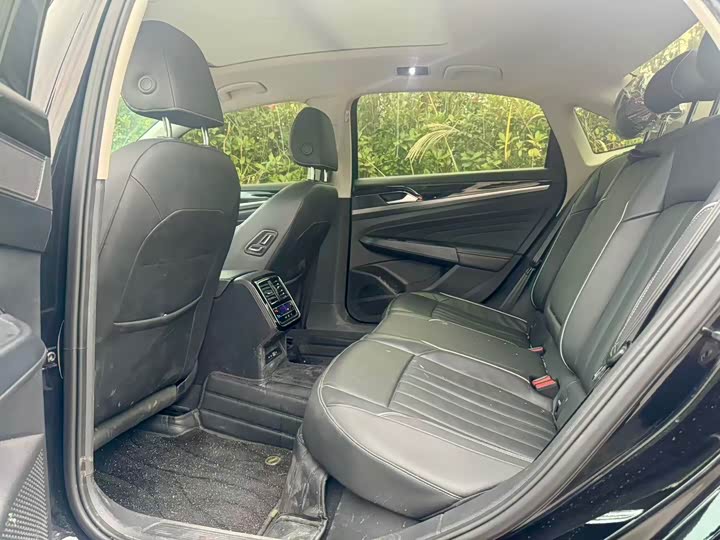 Фото 6 - Volkswagen Passat