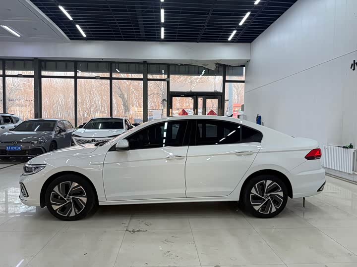 Фото 2 - Volkswagen Bora