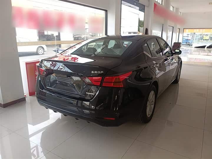 Фото 7 - Nissan Teana