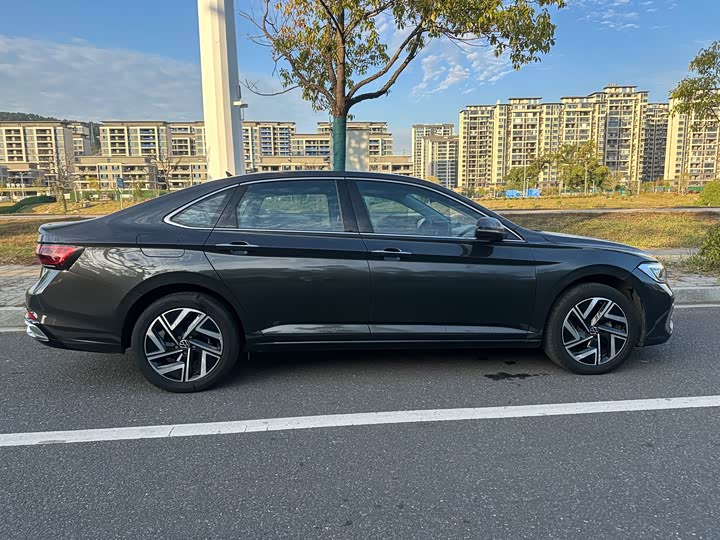 Фото 7 - Volkswagen Sagitar L