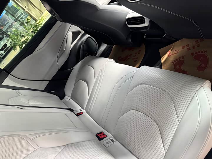 Фото 7 - Xiaomi SU7