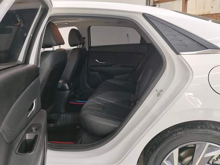 Фото 11 - Hyundai Elantra N line